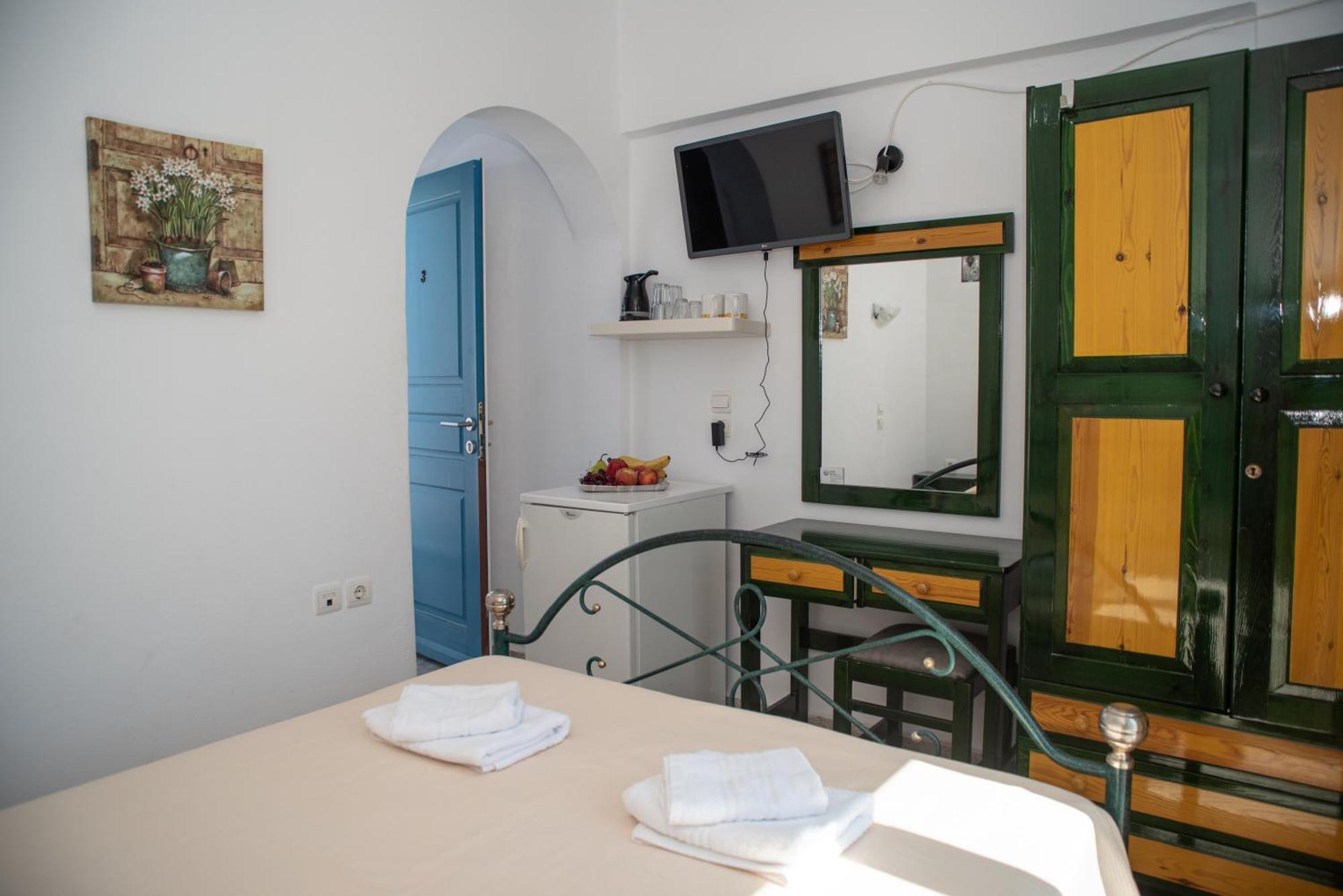 Deep Blue Aparthotel Agios Prokopios  Exterior photo