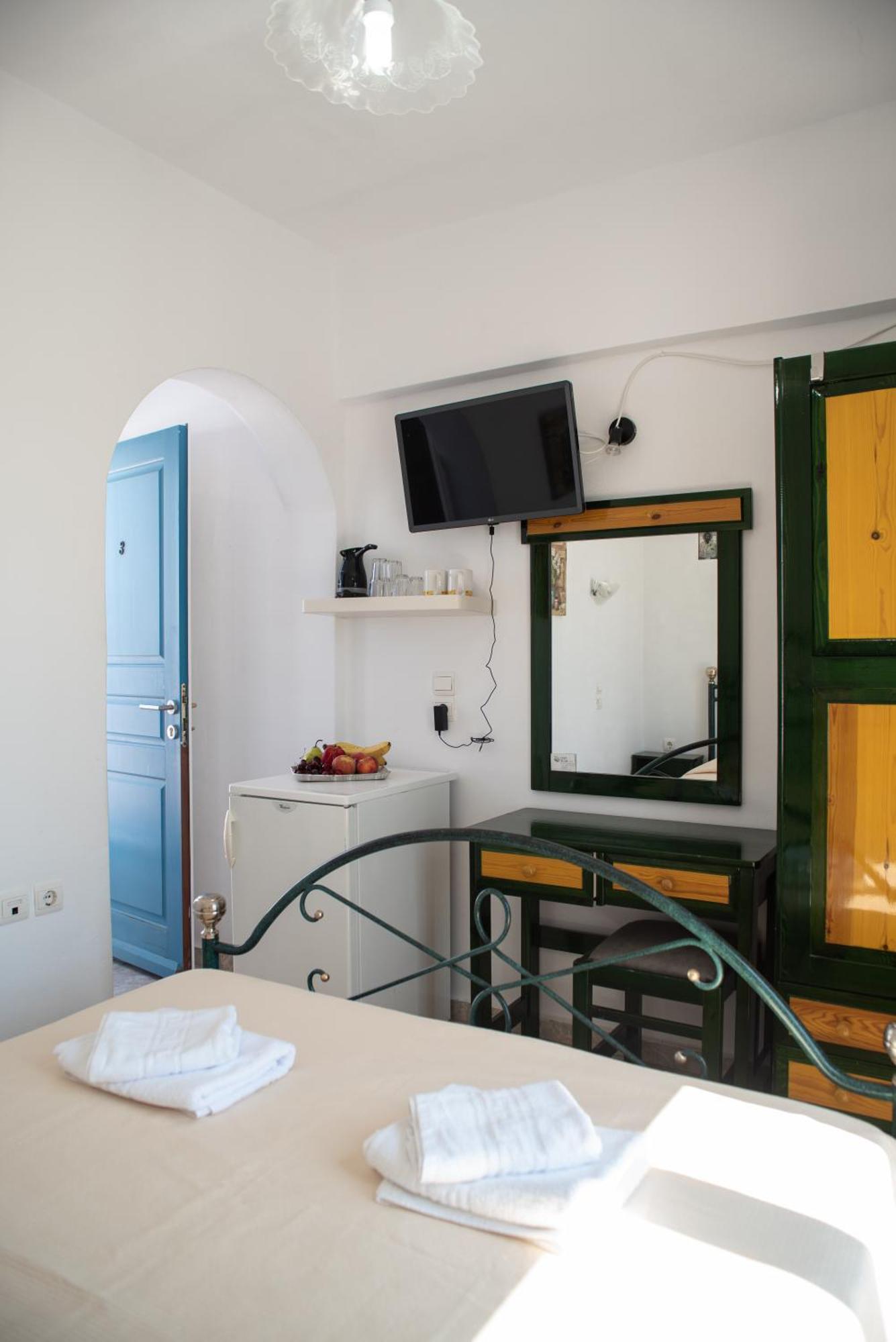 Deep Blue Aparthotel Agios Prokopios  Exterior photo