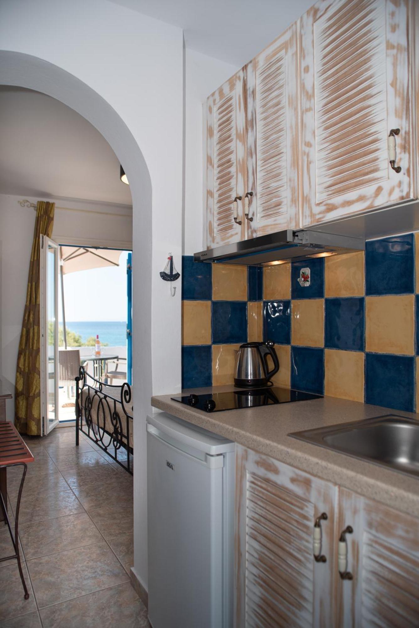 Deep Blue Aparthotel Agios Prokopios  Exterior photo