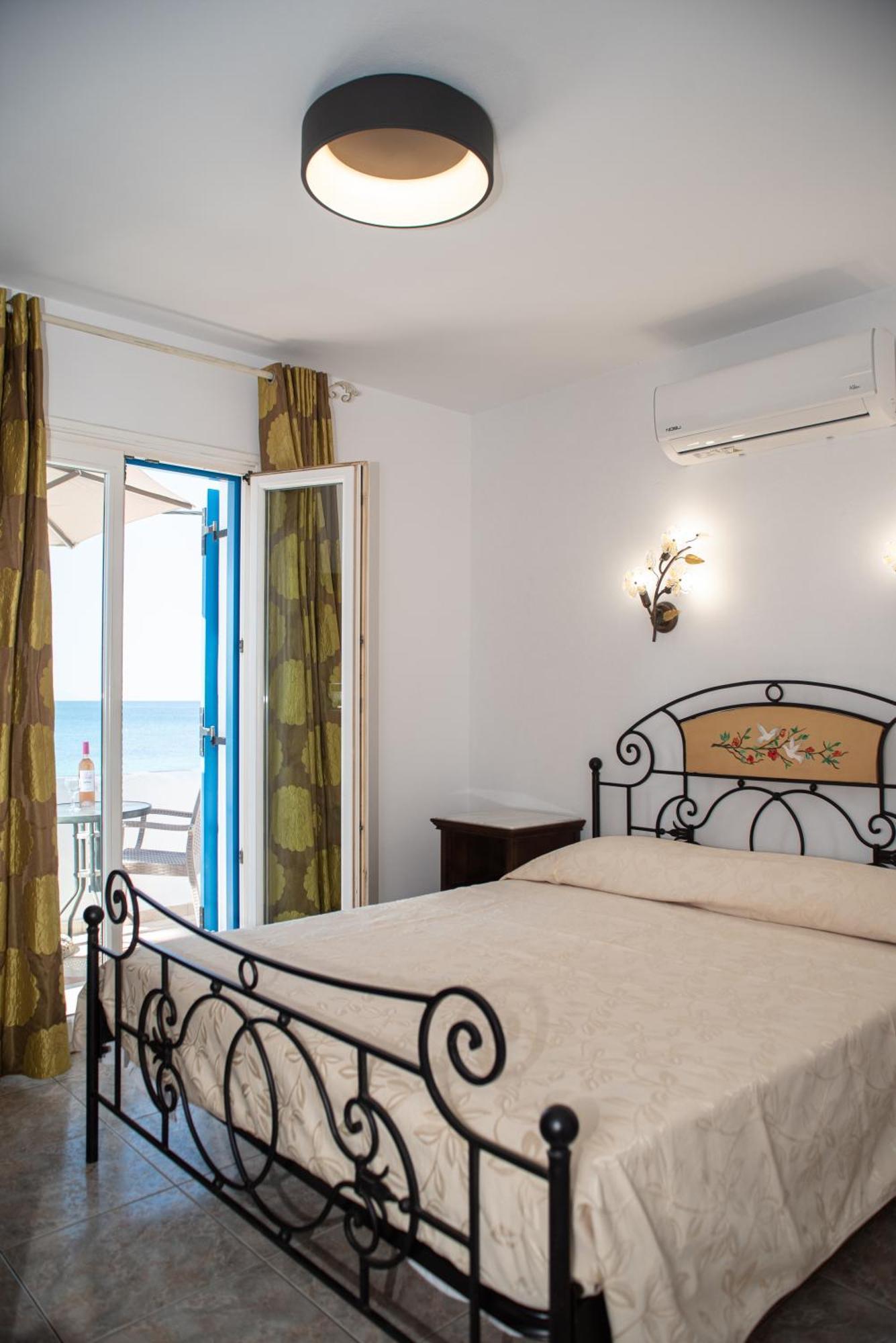 Deep Blue Aparthotel Agios Prokopios  Exterior photo